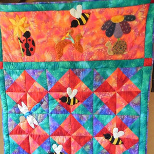 Beautiful Bugs and Buzzing Bees Quilt1
